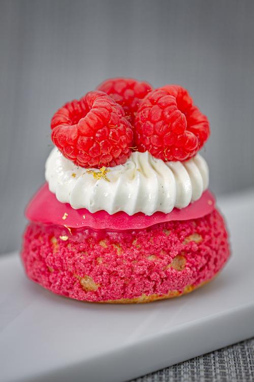 Raspberry & Vanilla Religieuse