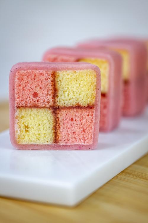 Strawberry & Vanilla Battenberg