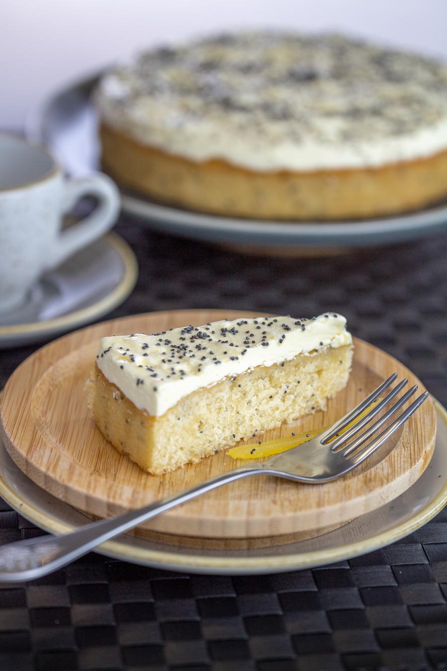 Lemon & Poppy Seed Cake