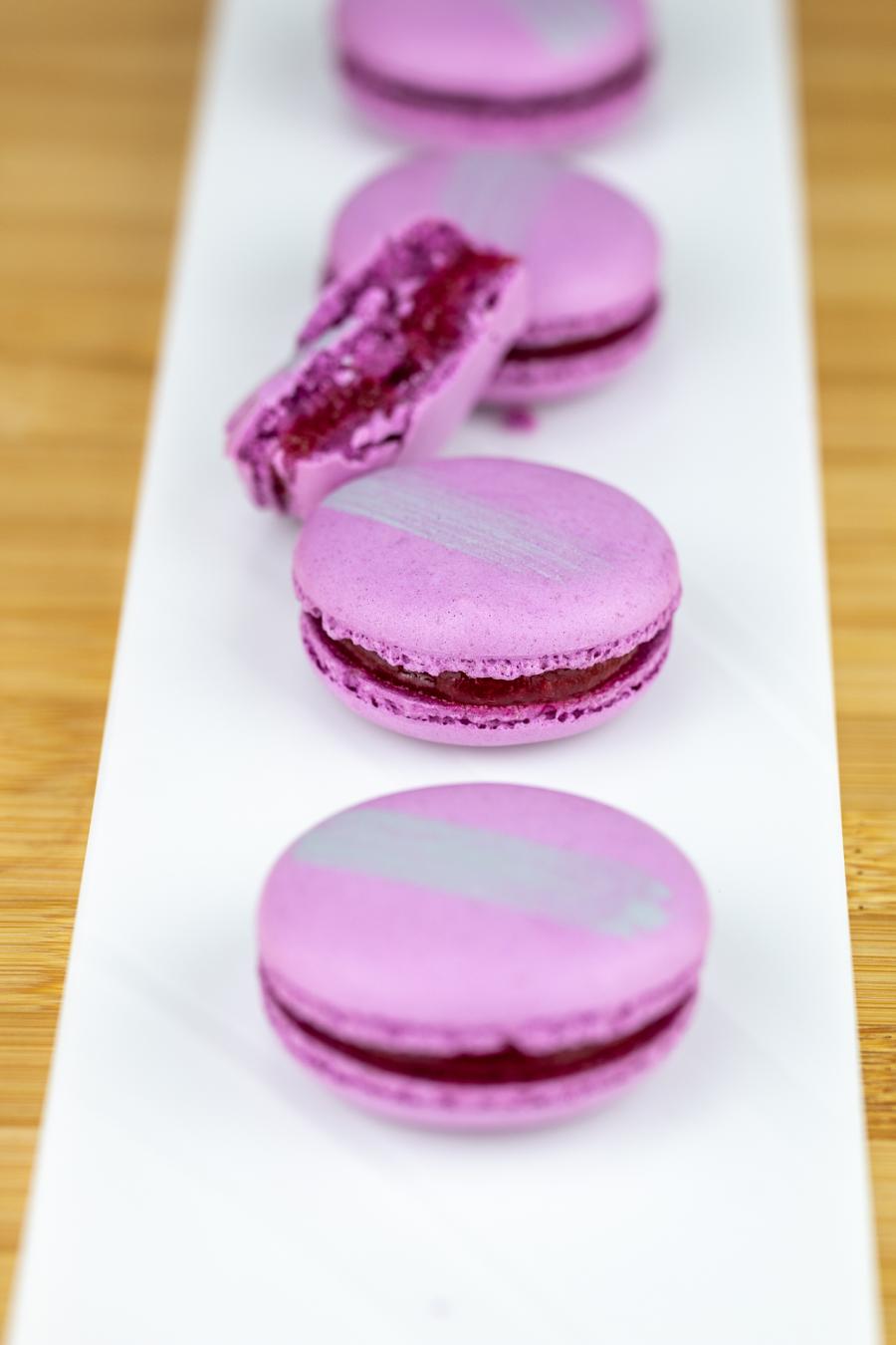 Redcurrant & Cherry Macaroon