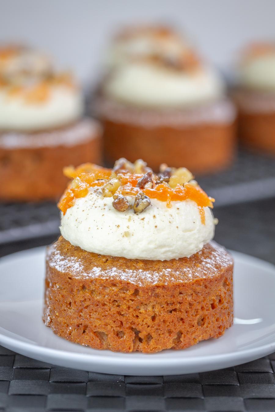 Carrot Cake with Walnuts 70mm