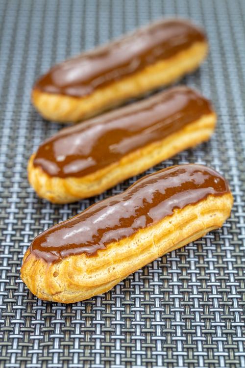 Classic Salted Caramel Éclair